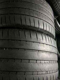 1 Llanta 295/35ZR21 105Y  MICHELIN PILOT SPOR 4S 