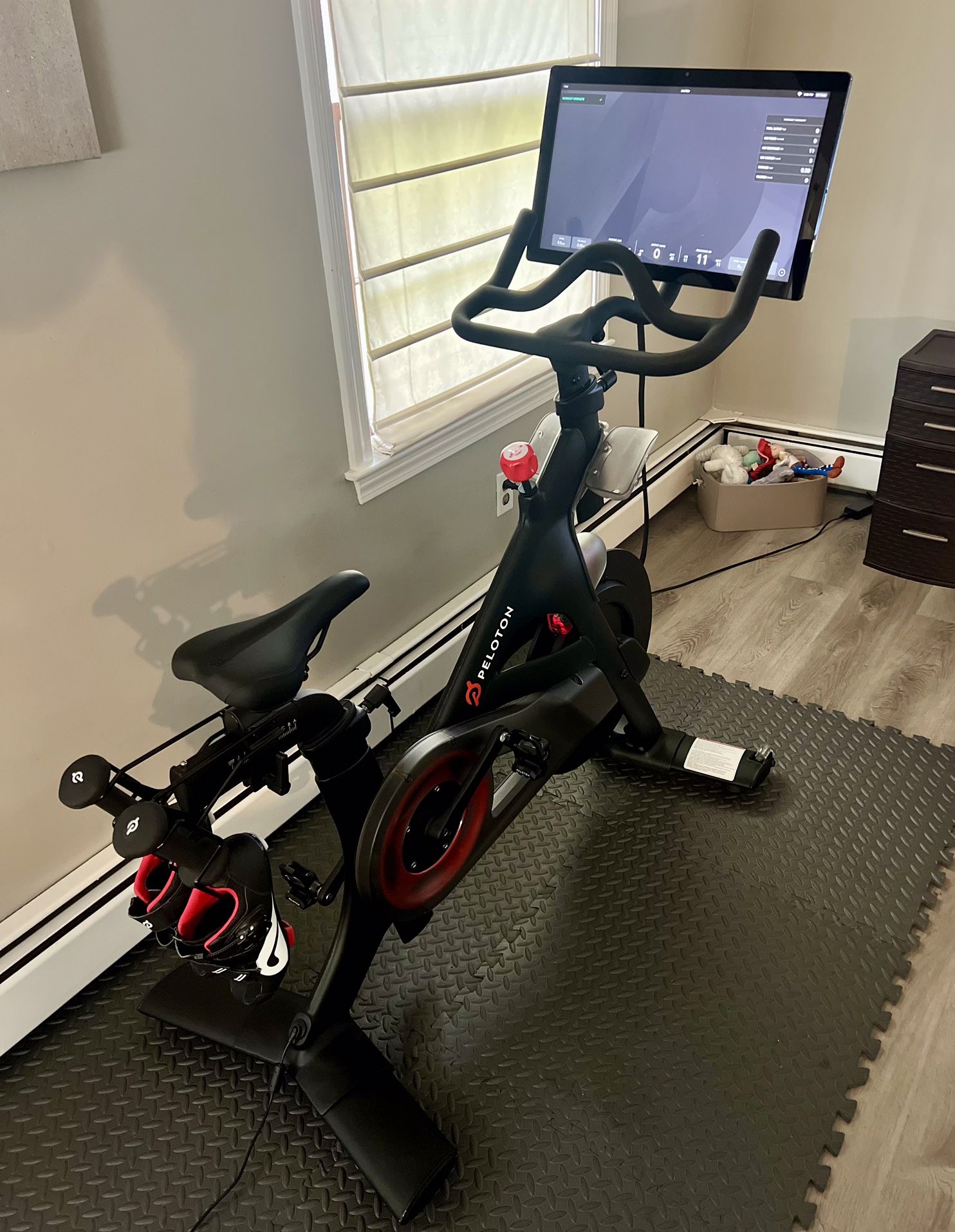 2022 PELOTON BIKE