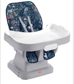 Fisher-Price Baby to Toddler High Chair SpaceSaver Simple Clean Portable Dining Seat & Booster with Washable Deep Tray & Liner