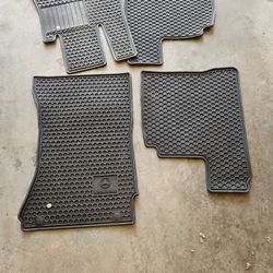 Mercedes-Benz S550 Weather Mats