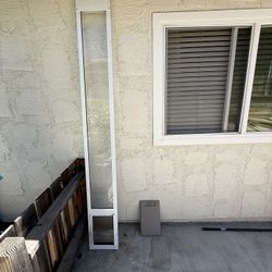 Amazing Pet Door  Small Dogs