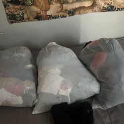3 Bags Full Of Women’s Clothes 