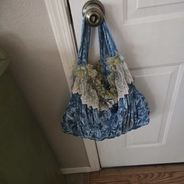 Carpet Bag e Purse. Very  Eye Apealing