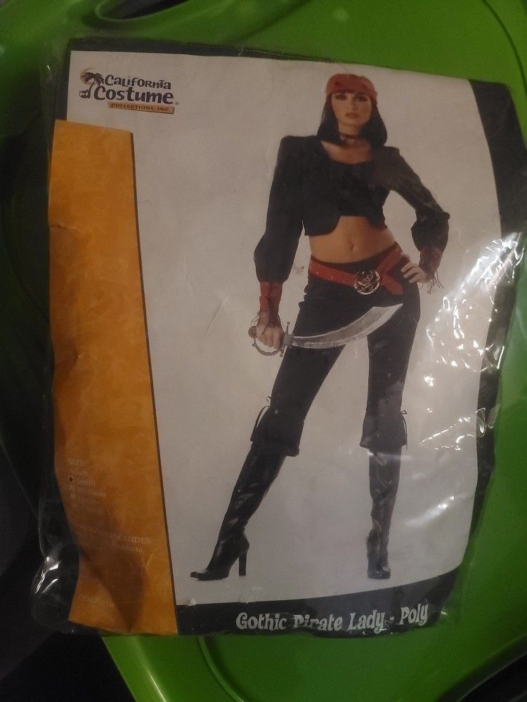 Ghotic Pirate Halloween