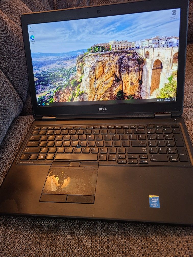 Used DELL laptop Intel I5 8GB RAM 300GB HDD