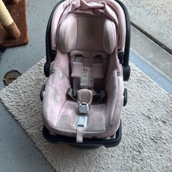 Uppababy Mesa V2 Newborn/Infant Car Seat & Base Uppa Baby