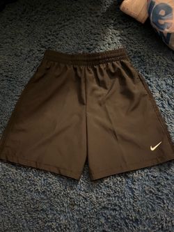 Black Nike shorts - kids