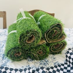 5 Grass Table Runners 