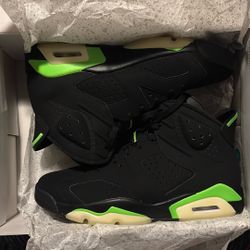Never Worn, Jordan 6 Retro Shoes 