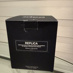Maison Margiela Replica Snow Globe Glitter Globe Completely unopened