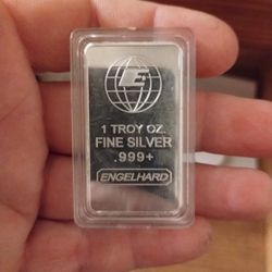Silver Ingots I Have 30 Of The Single Troys Abd 2. 10 Troy Ounce Buillion