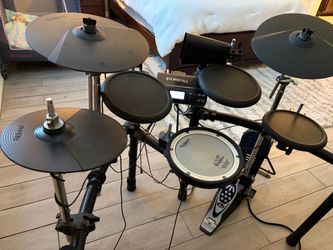 Roland drum set