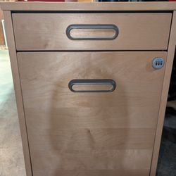 4 Drawer Filing Cabinet 