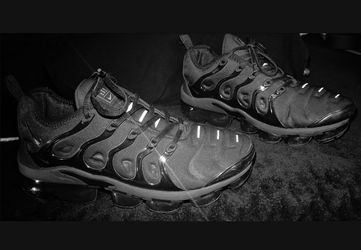 Nike Air Max Vapor -Triple Black -size 8.5M