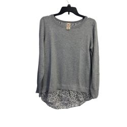 Women’s Grey Top Size Medium