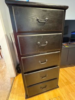 Dresser