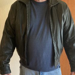 Men’s Vintage Leather Bomber Jacket