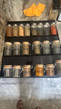 Spice organization w spice jars also