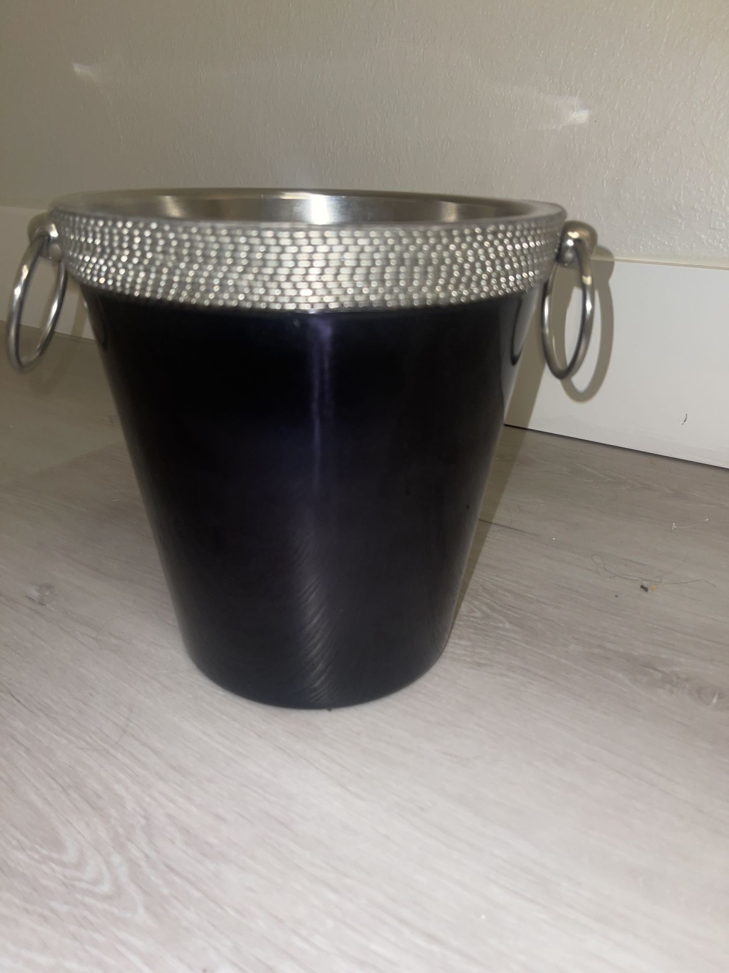 Nicole Miller Silver studded, black ice bucket excellent Christmas gift