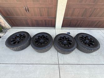 RAM 2500 wheels with Toyo AT3