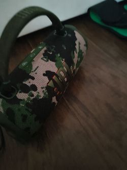 JBL CHARGE 6 SQUAD