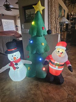Brand New In Box Frosty Santa And Christmas Tree All One