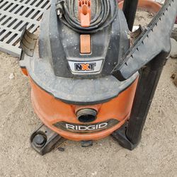 Rigid NXT Commercial Vacuum 