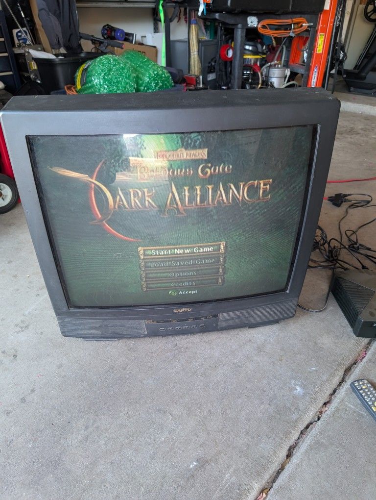32" Sanyo AVM-3259G CRT TV With Remote