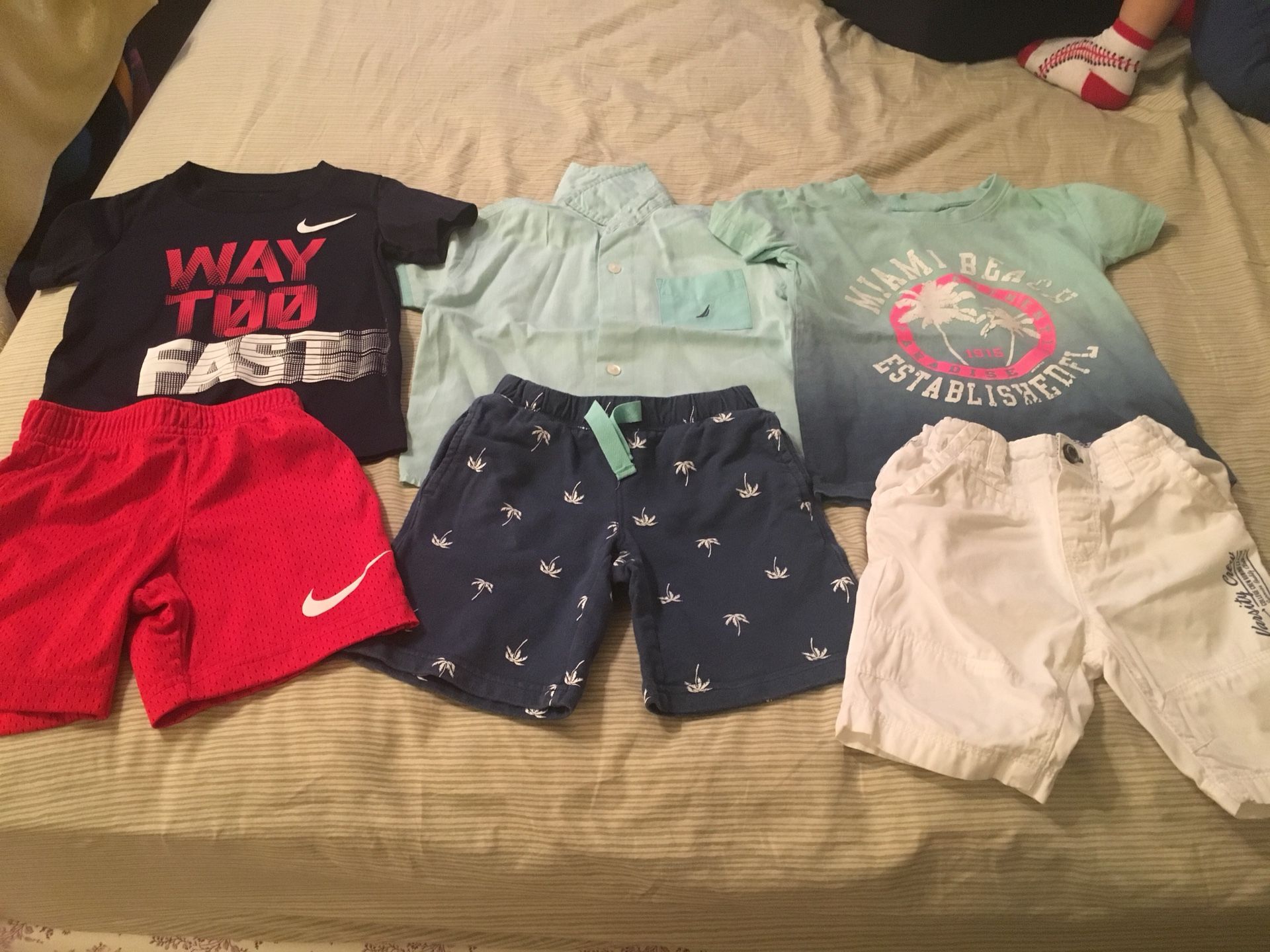 Boys clothes 3t