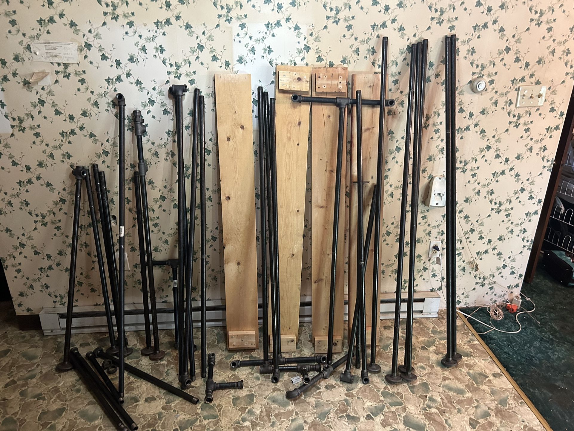 3/4” Black Pipe Various Lengths and Fittings $200 OBO