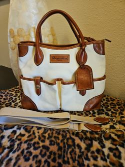 Beautiful Pre OWNED DOONEY & BOURKE  LARGE PURSE