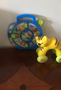 Toys two pieace rtrcvfff