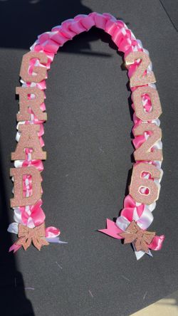 Graduation leis