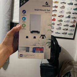 Wall mount for Gaming Console 