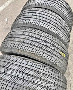 275 65 18 Michelin Tires Con 80% de Vida Las 4