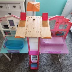 Barbie Fold Up Beach House Dollhouse