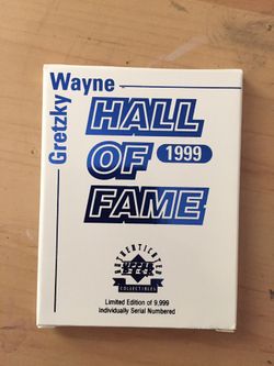 NHL UDA Wayne Gretzky HOF 22 Kt Gold Card