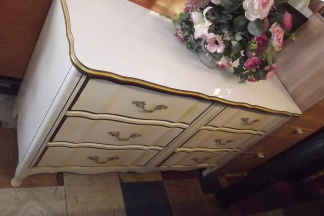 French provincial 6 drawer dresser