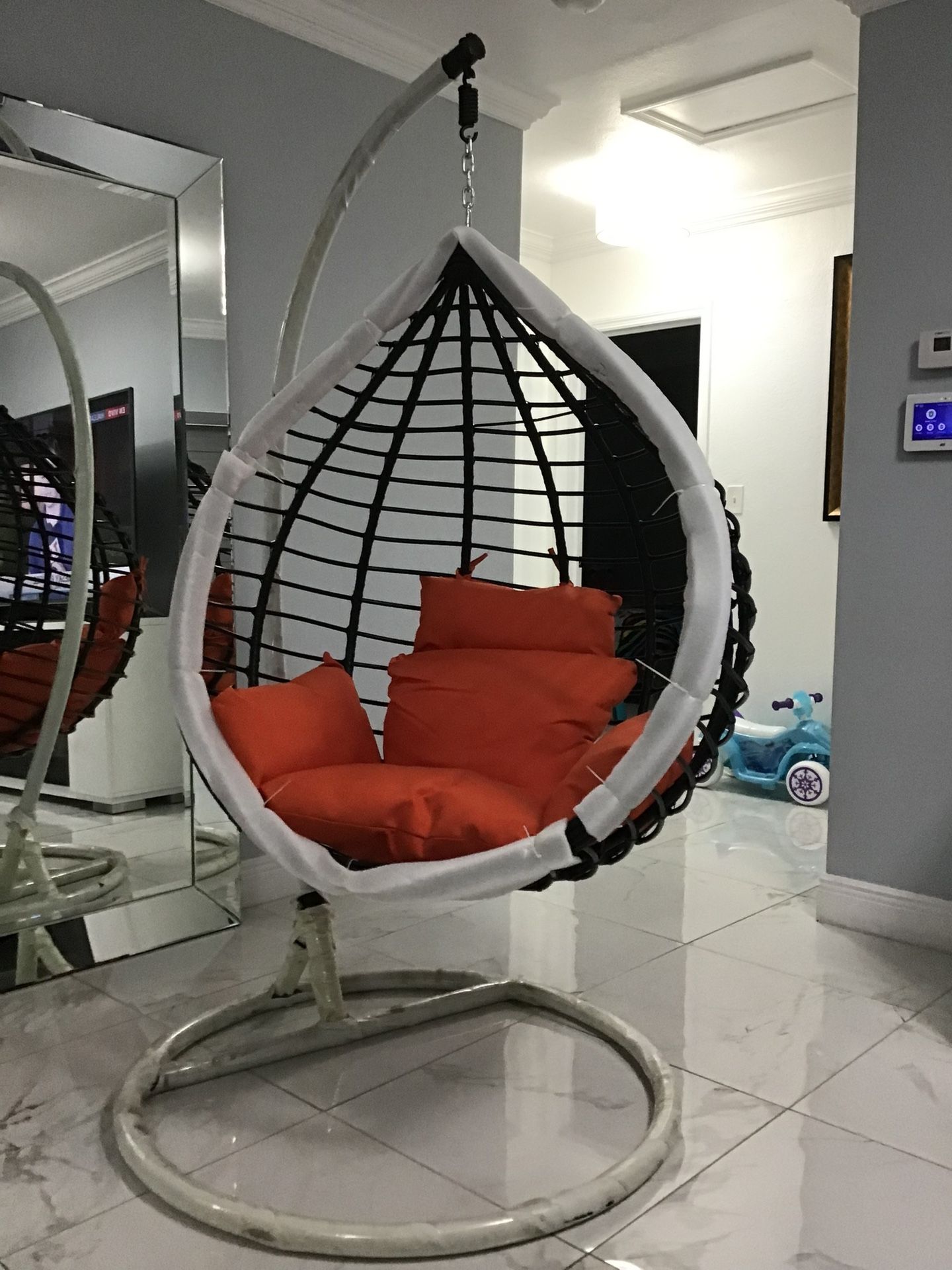 Hanging Egg Chair New
