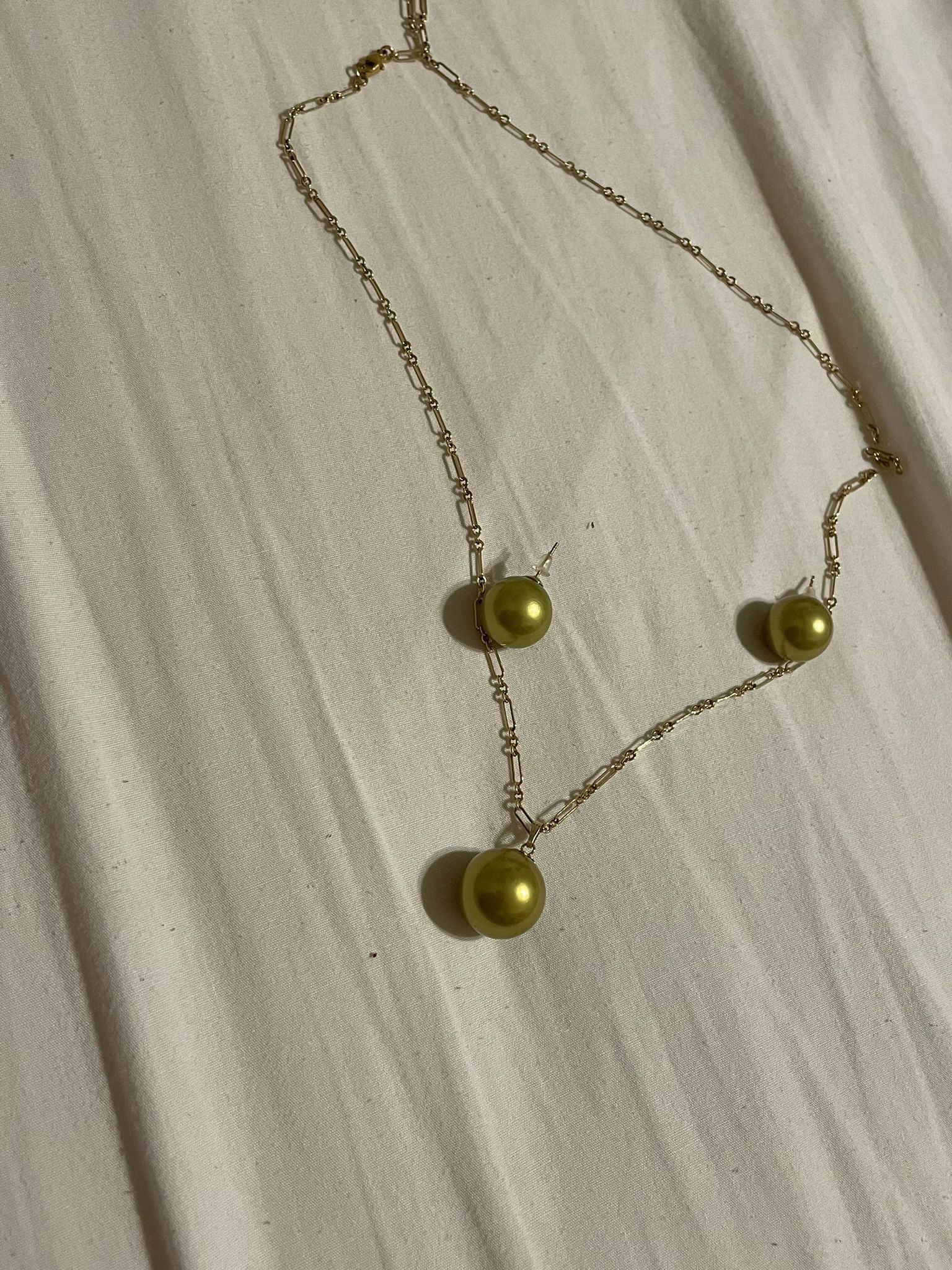 Tahitian Pistachio Pearl Set