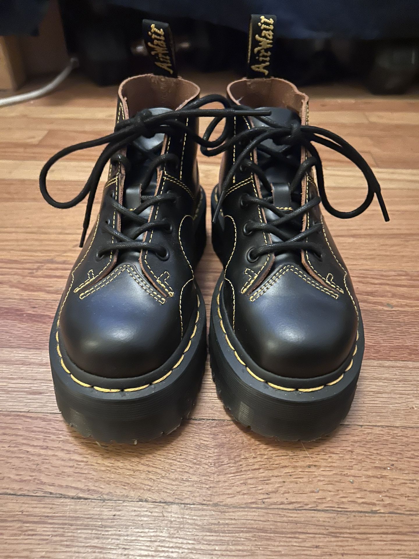 Dr Marten Boots
