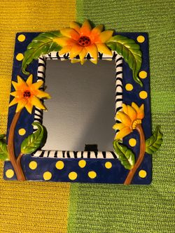 Mirror with flowers