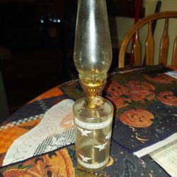 Vintage American Eagle Kerosene Lamp