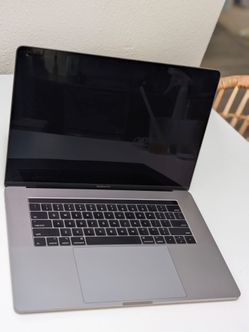 MacBook Pro 15 - late 2016