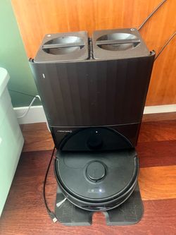 Roborock Robot Vacuum with Auto-Empty Dock