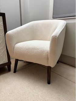 Ivory Boucle Sitting Chair