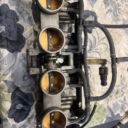 GSXR1000 Throttle bodies 2006 Suzuki 13405.41G00, 41G10