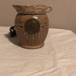 Scentsy Warmer Called Arthur 