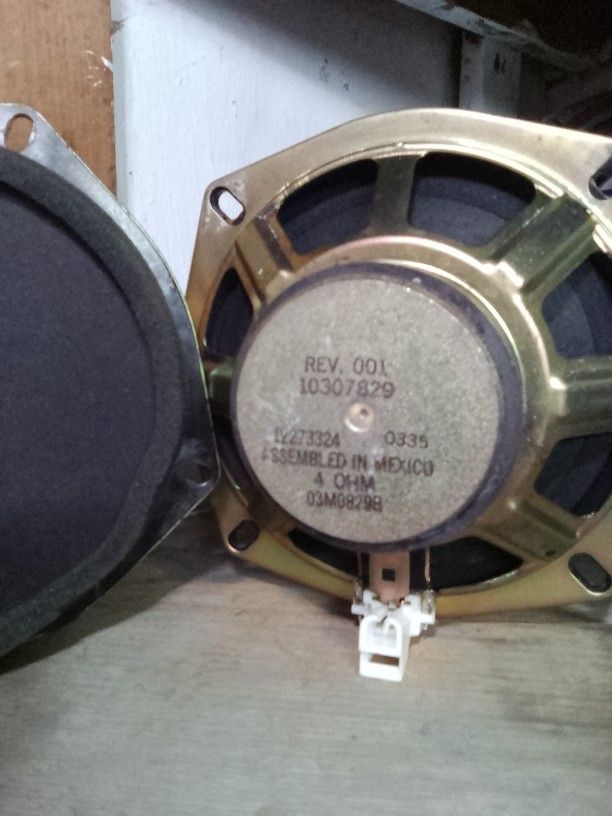 Speakers Two Pair set
