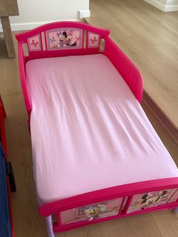 Disney Minnie Mouse Toddler Bed with Mattress